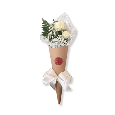 Cone de Rosas Brancas