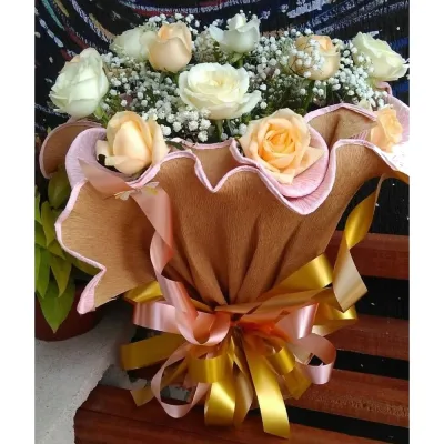 Ramalhete 12 Rosas Embalagem Especial